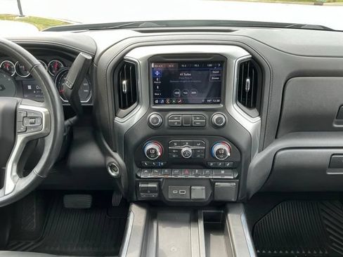 Used 2019 Chevrolet Silverado 1500 LTZ w/ LTZ Premium Package AWD/4WD image 27