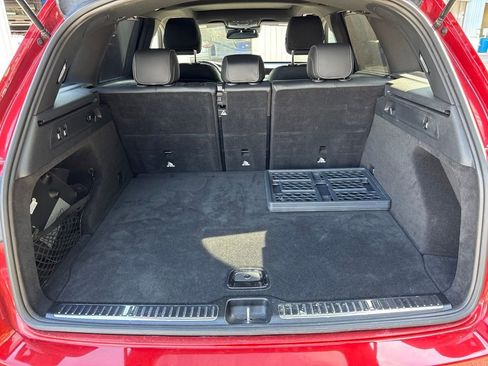 Used 2018 Mercedes-Benz GLC 63 AMG 4MATIC image 34