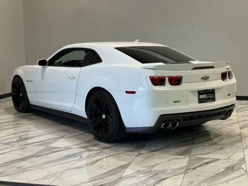 Used 2013 Chevrolet Camaro ZL1 w/ Gray Stripe Package image 10