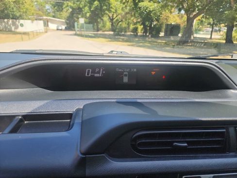 Used 2016 Toyota Prius C One FWD image 20