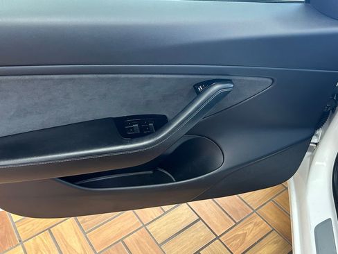 Used 2019 Tesla Model 3 Long Range image 15