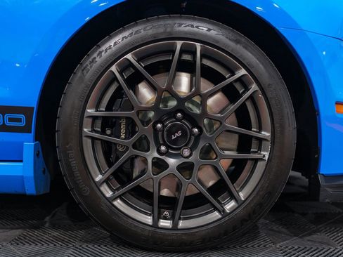 Used 2013 Ford Mustang Shelby GT500 image 17