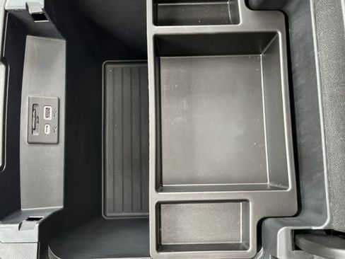 Used 2021 Chevrolet Tahoe High Country image 21