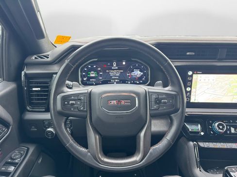 Used 2022 GMC Sierra 1500 AT4 w/ AT4 Premium Package AWD/4WD image 10