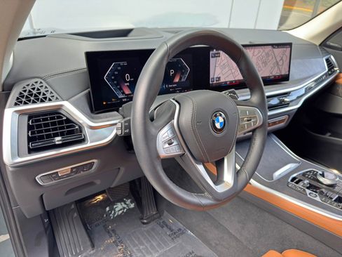 Used 2023 BMW X7 xDrive40i w/ Executive Package AWD/4WD image 14