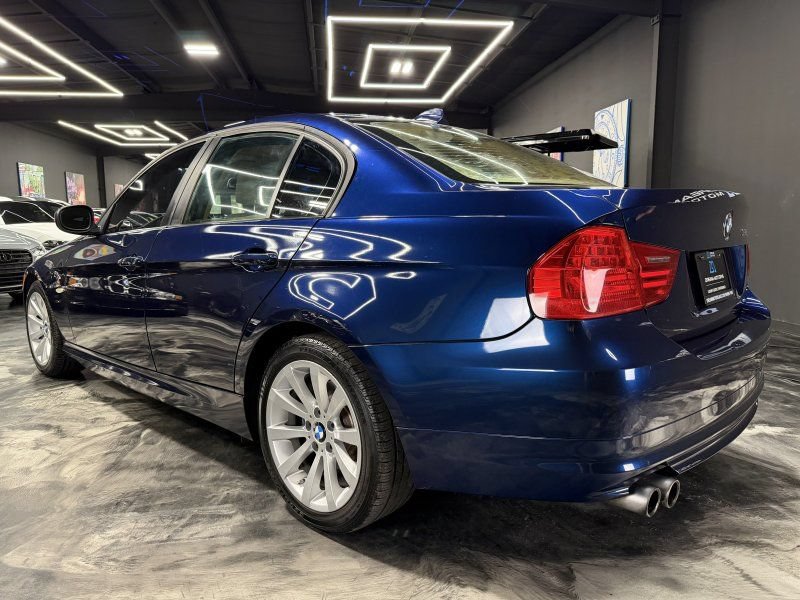 Used 2011 BMW 328i Sedan RWD image 7