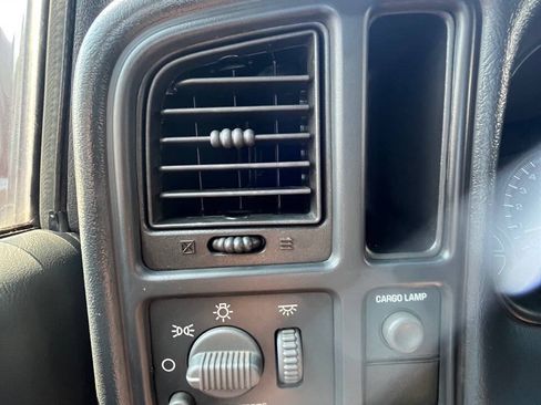 Used 2001 GMC Sierra 1500 2WD Regular Cab image 19