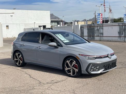 New 2026 Volkswagen GTI SE image 2