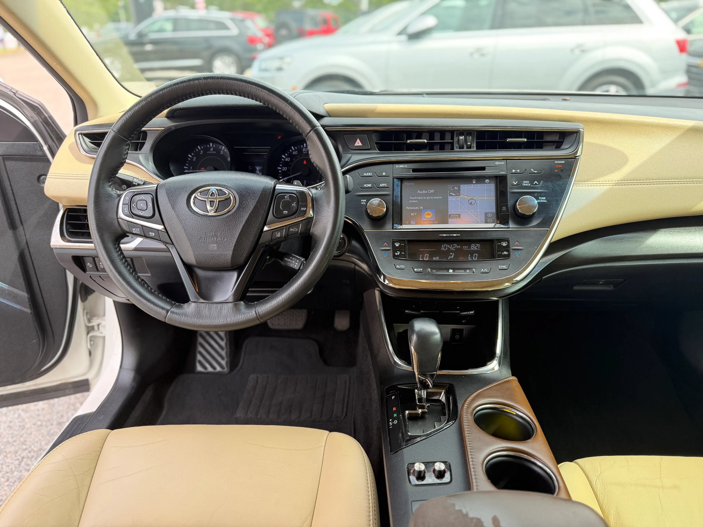 Used 2018 Toyota Avalon XLE Premium FWD image 17