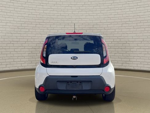 Used 2015 Kia Soul + w/ Audio Package FWD image 6