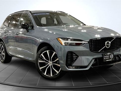 Certified 2023 Volvo XC60 B5 Plus w/ Climate Package image 12