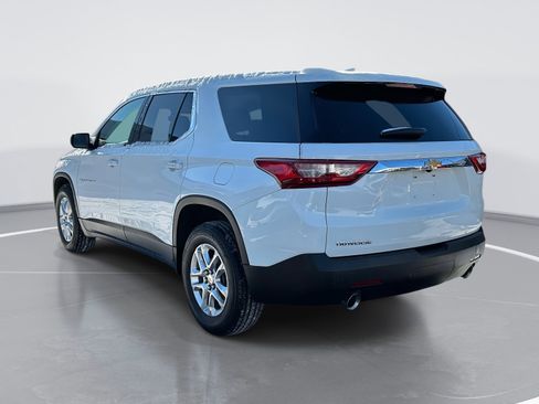 Used 2021 Chevrolet Traverse LS image 7
