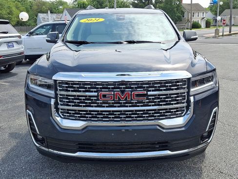 Used 2021 GMC Acadia Denali image 2