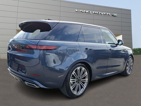 New 2026 Land Rover Range Rover Sport Dynamic SE AWD/4WD image 2
