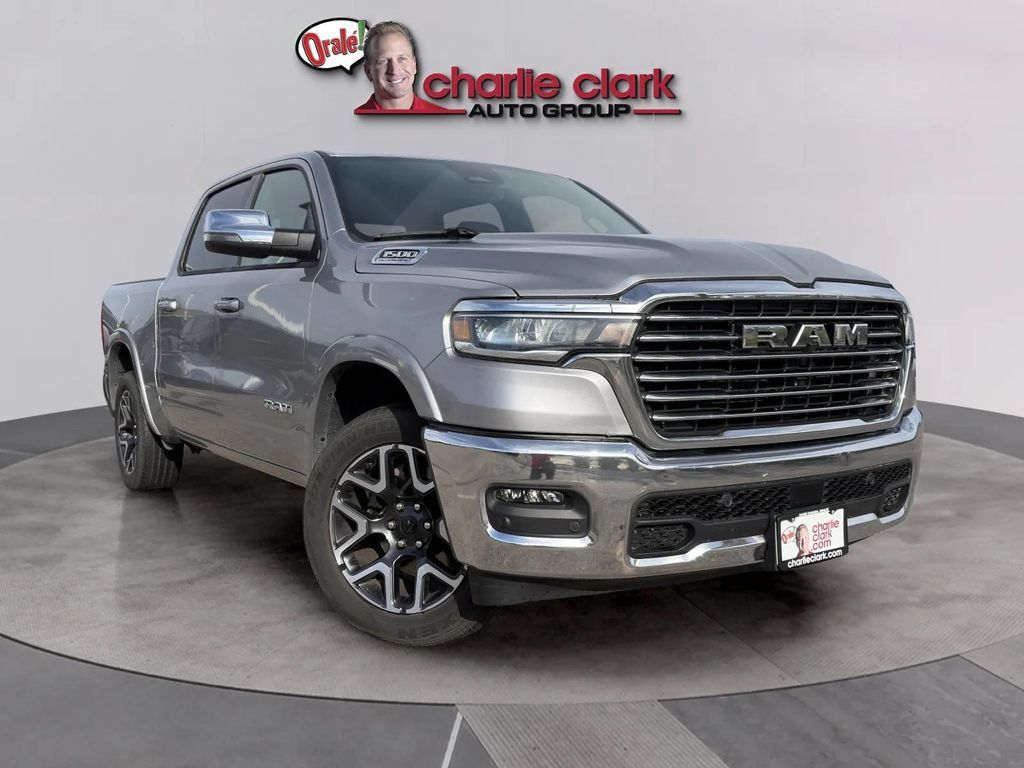 Used 2026 RAM 1500 Laramie AWD/4WD image 5