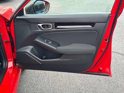 Used 2025 Honda Civic Sport image 6