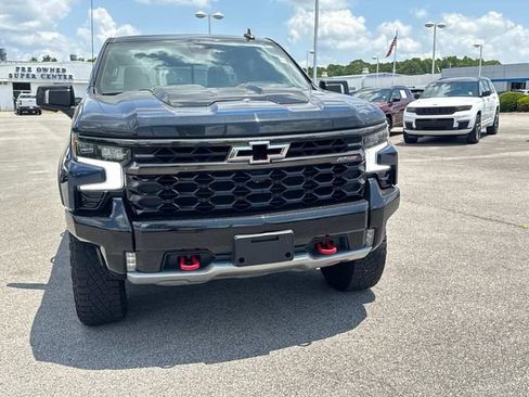 Used 2023 Chevrolet Silverado 1500 ZR2 AWD/4WD image 9