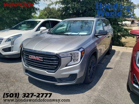 Used 2024 GMC Terrain SLE w/ Driver Convenience Package FWD image 1