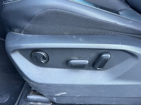 Used 2019 Volkswagen Tiguan SE AWD/4WD image 13