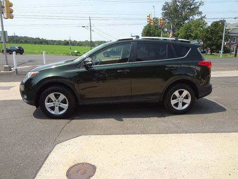 Used 2013 Toyota RAV4 XLE AWD/4WD image 3