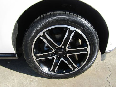 Used 2019 Ford Expedition Max Limited w/ Equipment Group 303A image 7