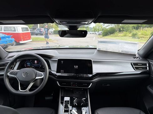New 2026 Volkswagen Atlas Cross Sport SE FWD image 20