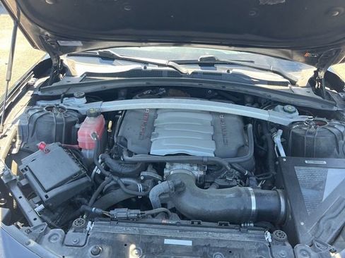 Used 2018 Chevrolet Camaro SS RWD image 19