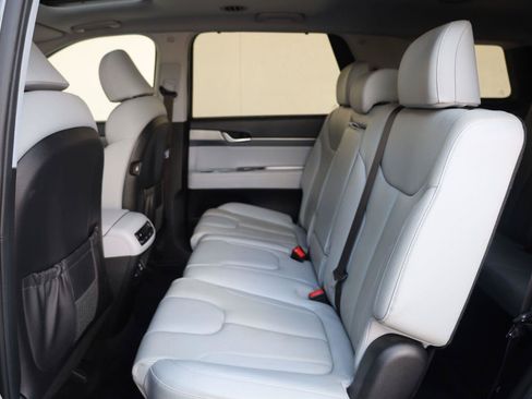 Used 2022 Hyundai Palisade SEL w/ 8P Bench Seat Package FWD image 23