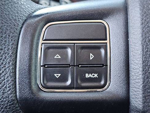 Used 2017 Dodge Journey SE w/ Flexible Seating Group image 13