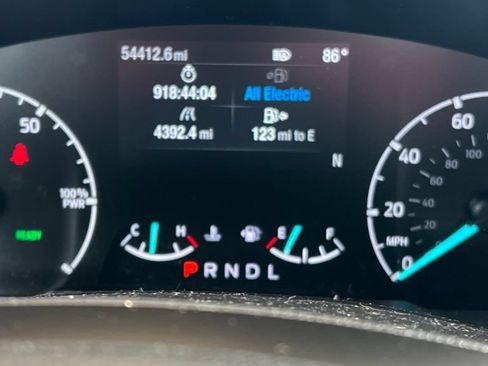 Used 2023 Ford Maverick XLT FWD image 4