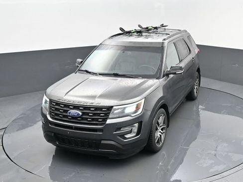 Used 2017 Ford Explorer Sport AWD/4WD image 26