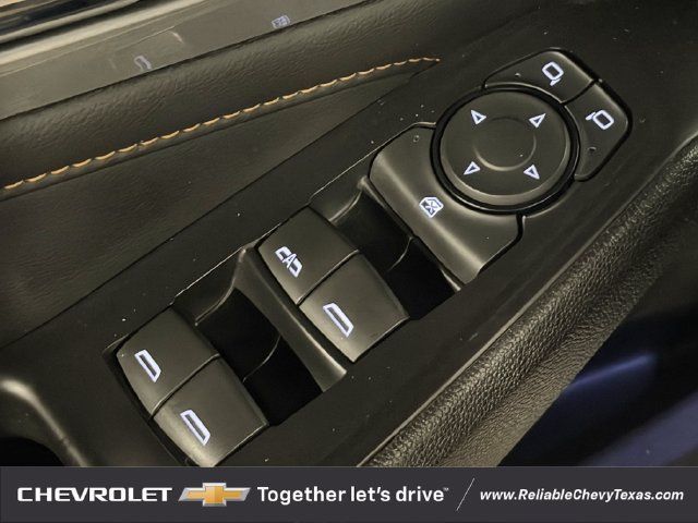 Used 2021 Chevrolet Traverse LT FWD image 27