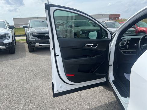 Used 2024 Kia Sportage X-Line w/ X-Line Premium Package image 18