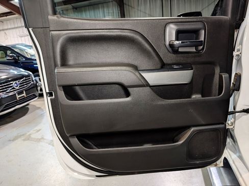 Used 2017 Chevrolet Silverado 1500 LTZ Z71 image 19