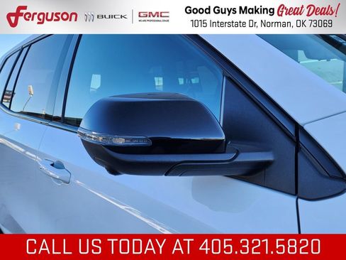 New 2026 GMC Acadia Elevation w/ Black Edition FWD image 11
