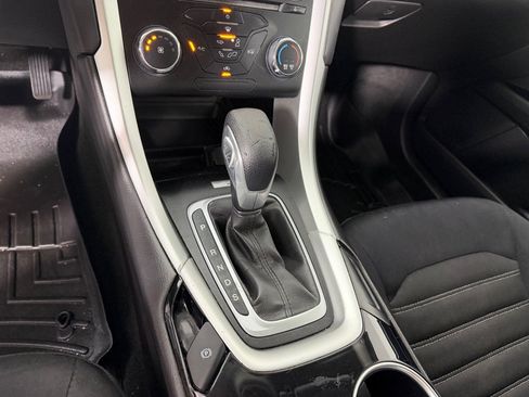 Used 2013 Ford Fusion SE FWD image 14
