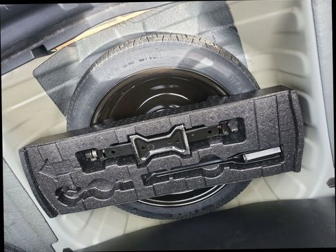 Used 2018 Nissan Altima 2.5 SV FWD image 52