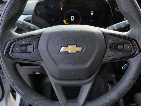 Used 2025 Chevrolet TrailBlazer LT AWD/4WD image 25