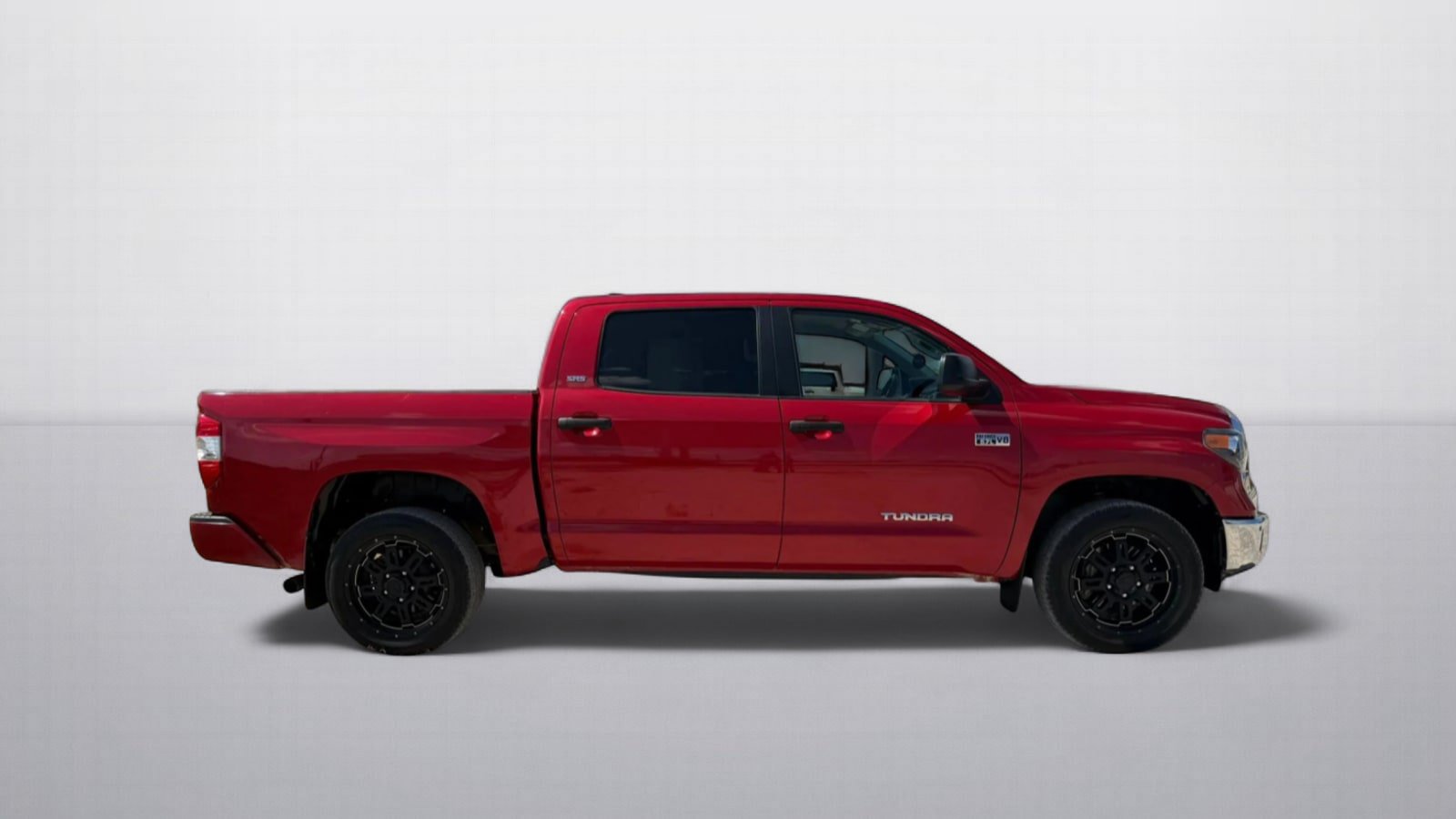 Used 2021 Toyota Tundra SR5 w/ Convenience Package RWD image 2