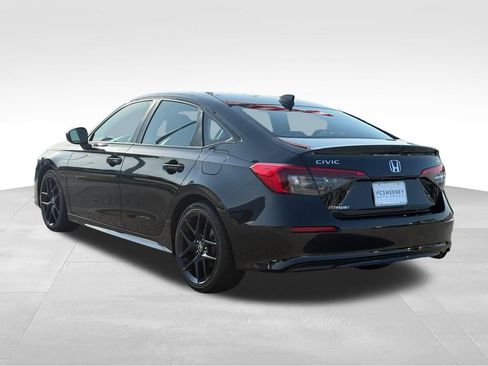 Used 2024 Honda Civic Sport image 3