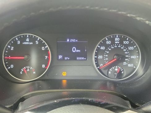 Used 2023 Kia Seltos S w/ Navigation Package FWD image 17