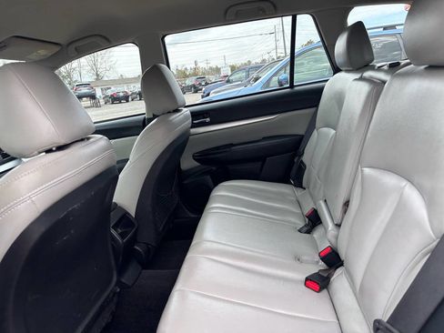 Used 2011 Subaru Outback 2.5i image 19