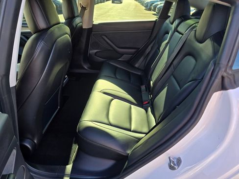 Used 2021 Tesla Model 3 Performance AWD/4WD image 17