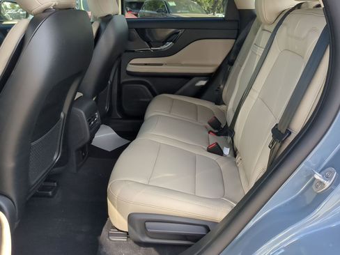 New 2026 Lincoln Corsair Premiere w/ Rear Removable Package Tray image 21