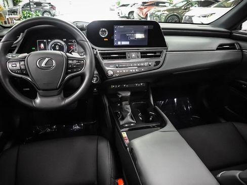 Certified 2025 Lexus ES 300h w/ Premium Package FWD image 19