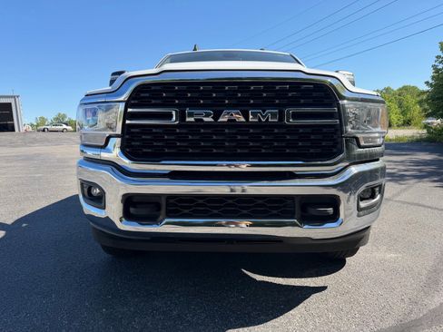 Used 2024 RAM 2500 Big Horn AWD/4WD image 5