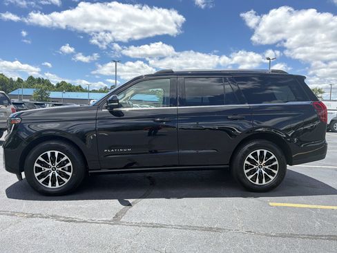 Certified 2025 Ford Expedition Platinum AWD/4WD image 25