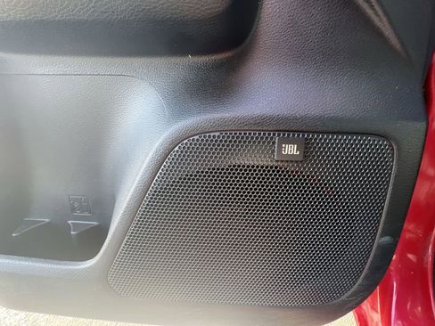 Used 2016 Toyota Tacoma TRD Off-Road image 25