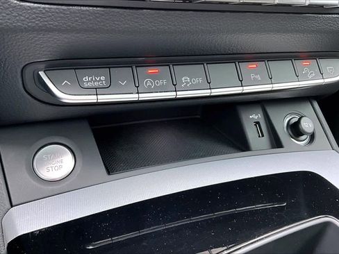 Used 2024 Audi Q5 2.0T Premium image 35