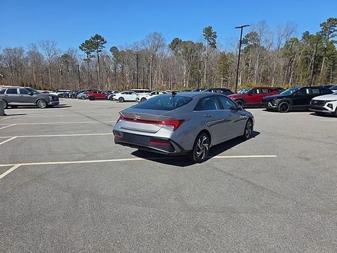 New 2026 Hyundai Elantra Limited image 16